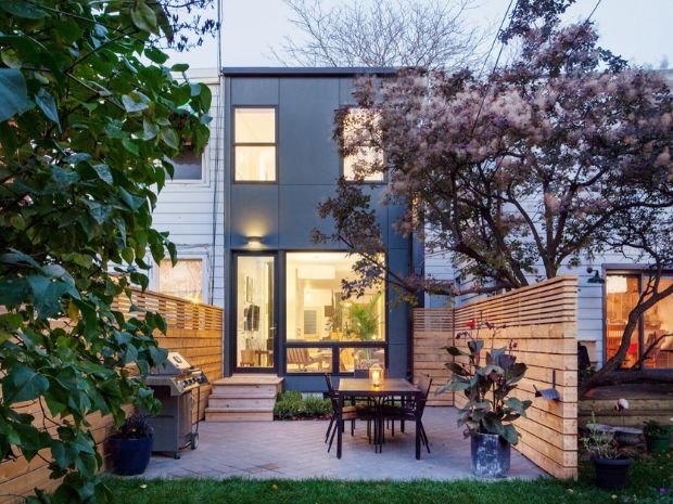 row home back patio privacy fence